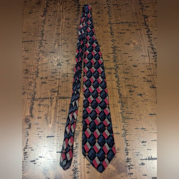 Krizia 100% Silk Patterned Geometric Tie - Picture 4 of 11